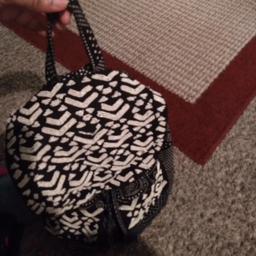 Back pack - Picture 3 of 3
